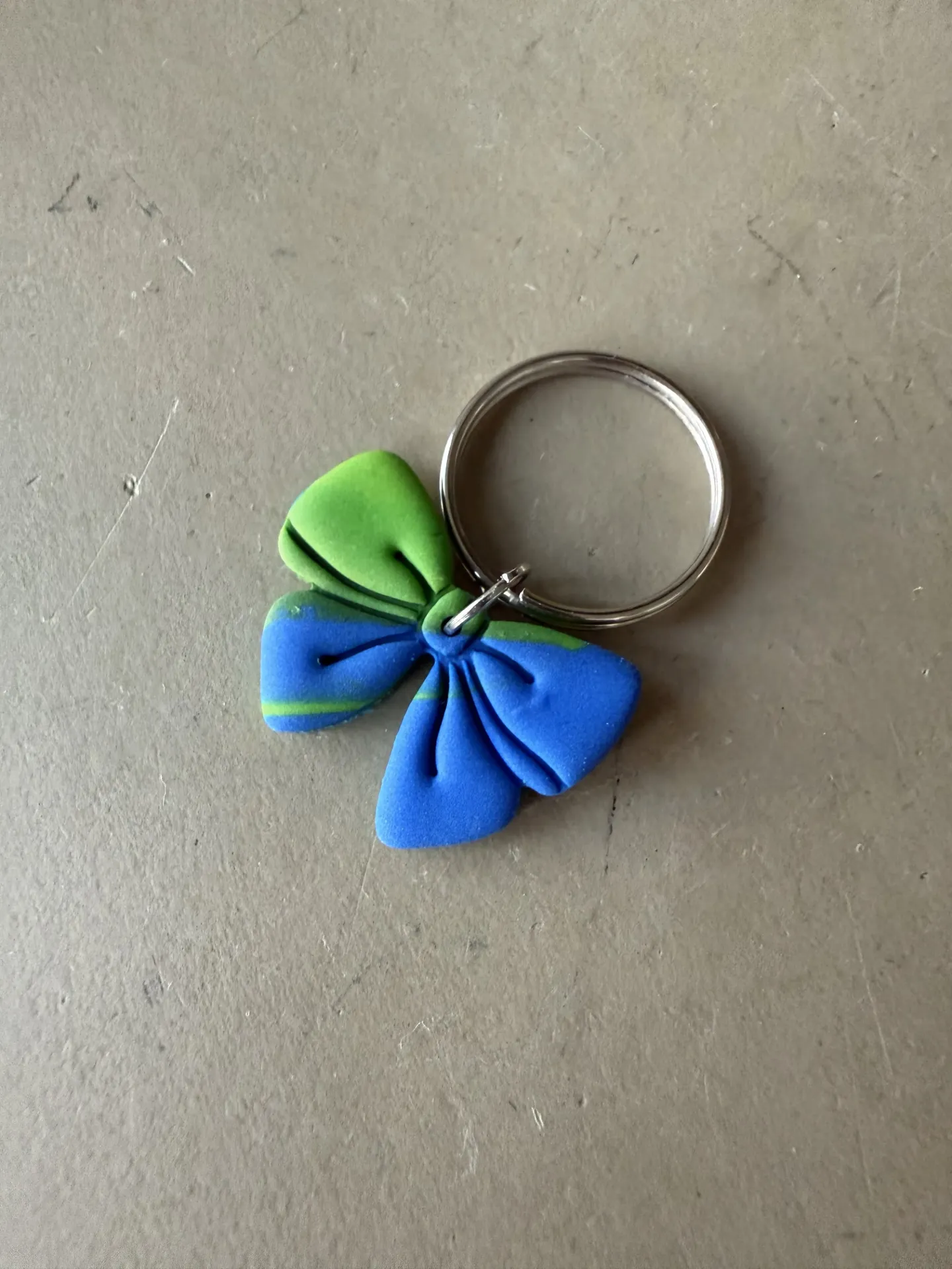 Sleutelhanger strikje blauw - groen